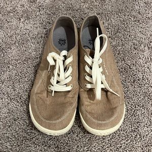 Astral women’s shoes